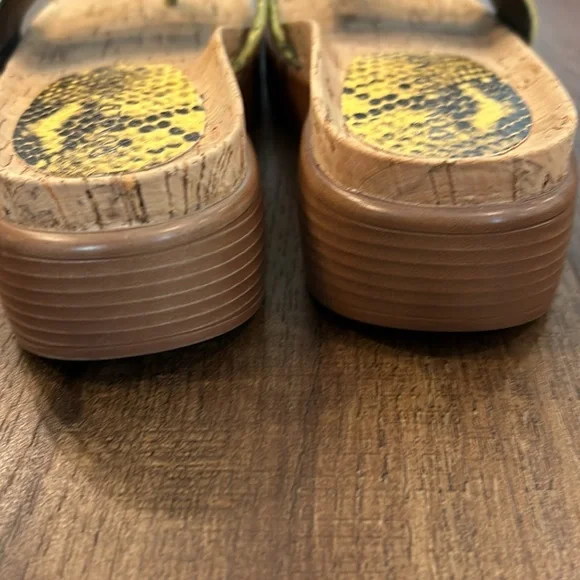 Donald J. Pliner Fifi Snake Print sandals - Picture 7 of 8